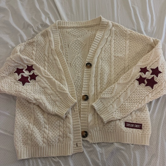 Taylor Swift Red Cardigan M/L - Picture 5 of 6